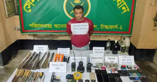 আনোয়ারায় সেনাবাহিনীর অভিযানে শীর্ষ সন্ত্রাসী আখতার গ্রেপ্তার